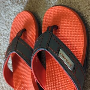 Kids new balance sandals